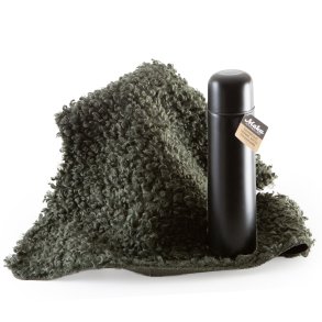 Gavesett fuskepels grnn og 1 L termos