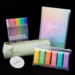 Gavesett Lulus pennal gr�nn og innhold